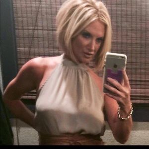 Meet your Posher, Holly